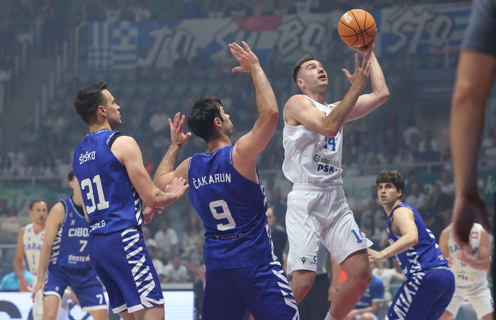 Cibona na Višnjiku iznenadila Zadrane i povela s 1-0 u seriji na tri pobjede