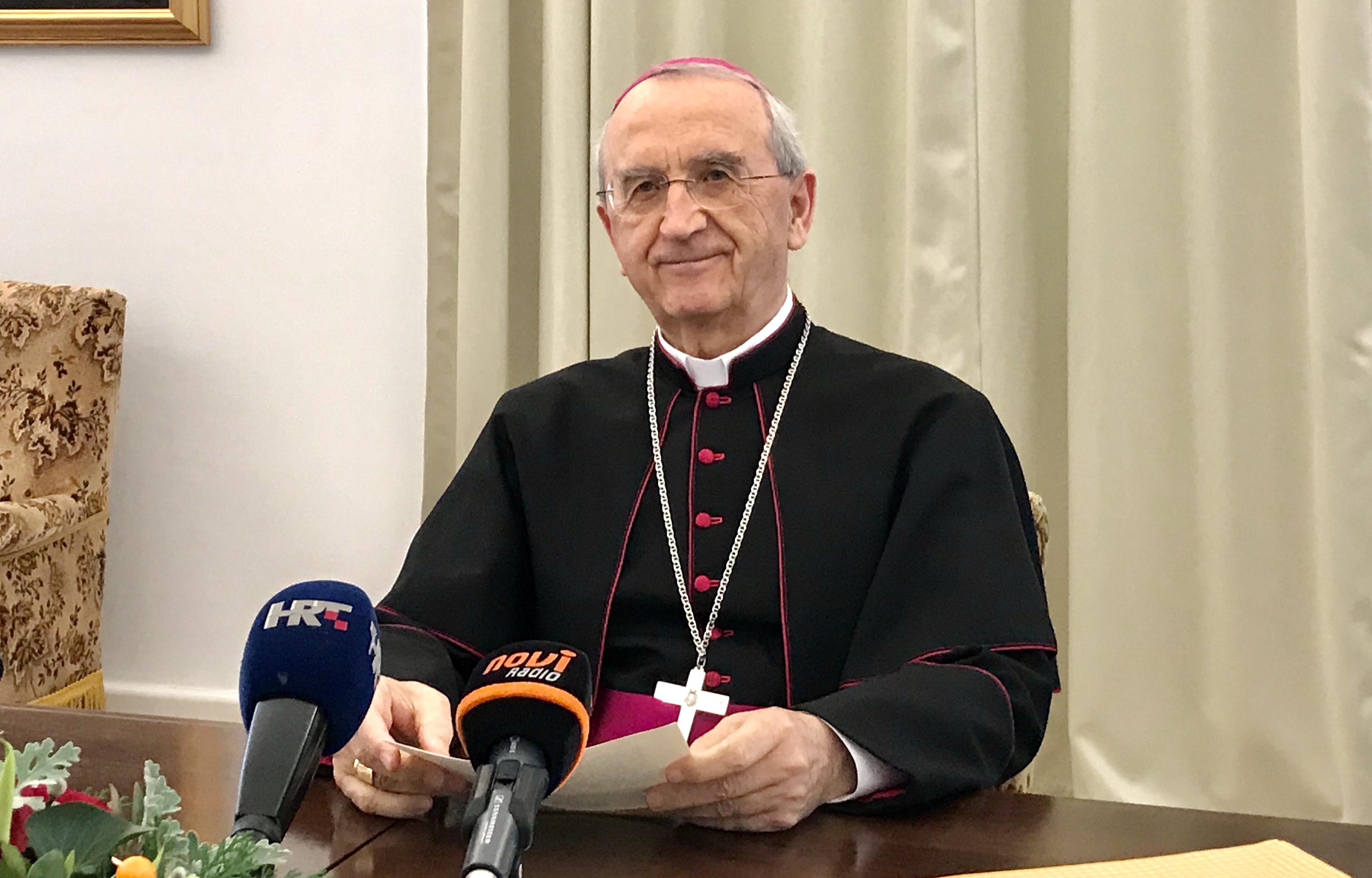 Božićna čestitka zadarskih nadbiskupa