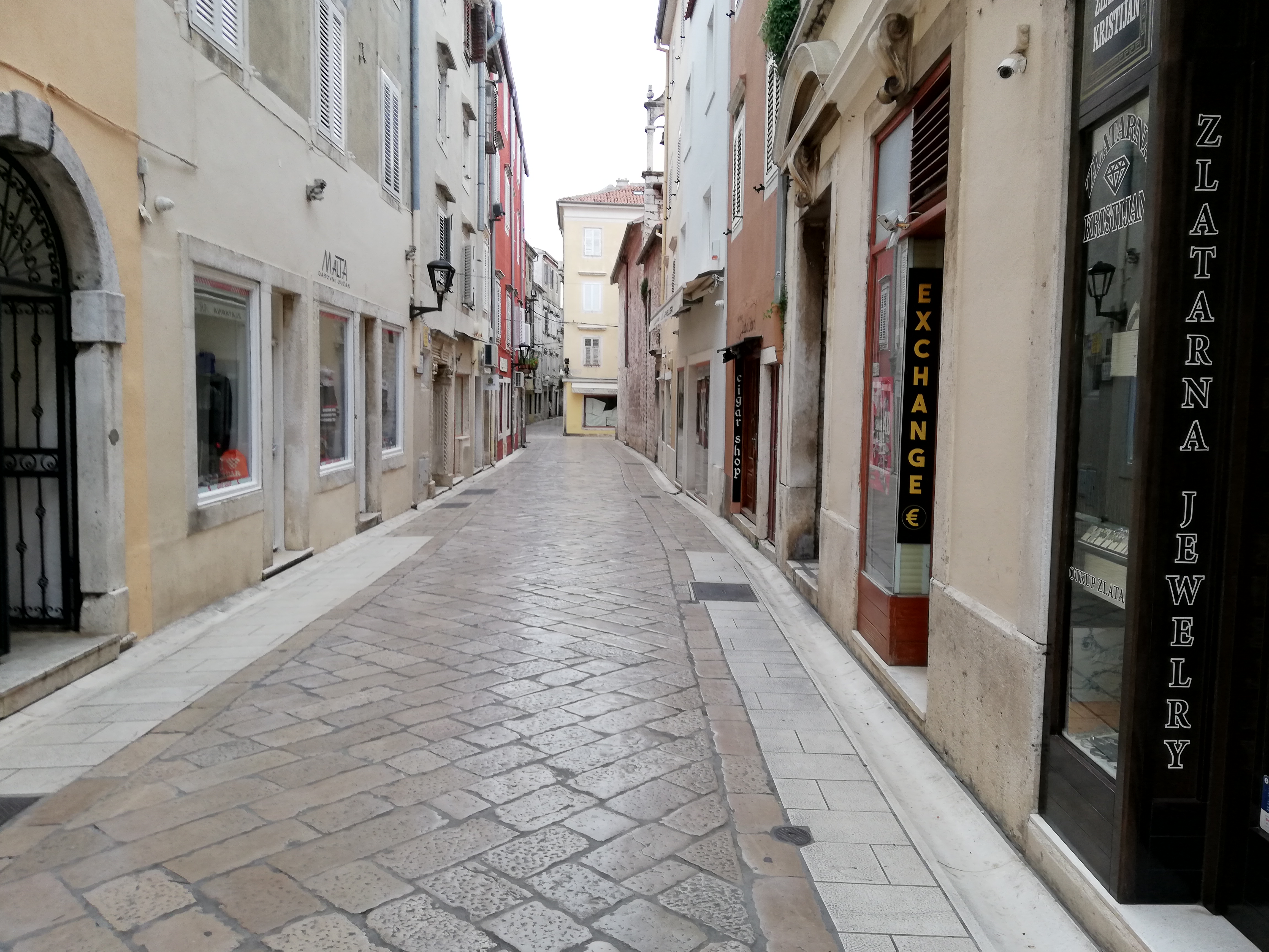 POJAČANA KONTROLA OKUPLJANJA Nadzor će provoditi covid redari i policija