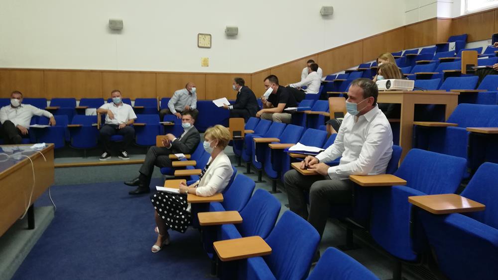SPOMENIK RAZDORA Dukić bi ga maknuo, SDP-ovci bi ga uredili a Mate Lukić bi ga nadogradio!