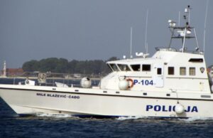 POMORSKA POLICIJA U AKCIJI – U tjedan dana zbog glisiranja blizu obale sankcionirano 12 stranih državljana