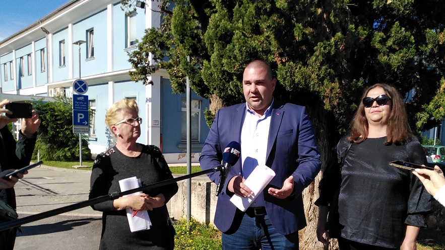 VIR BEZ PODJELA „Počela je izborna krađa na Viru“