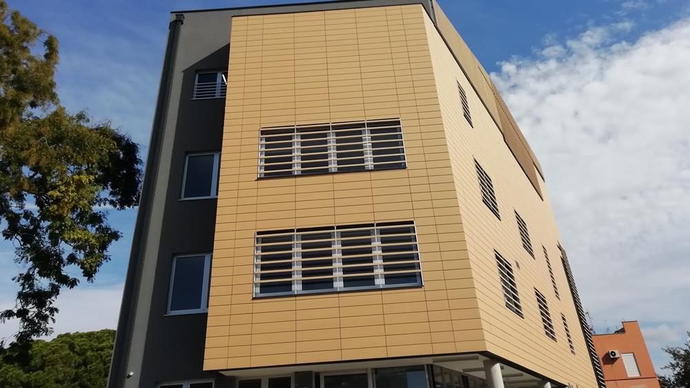 INOVAcija ZADAR POZIVA PODUZETNIKE Poslovni prostori u Centru kretivnih industrija čekaju na vas! Dođite!