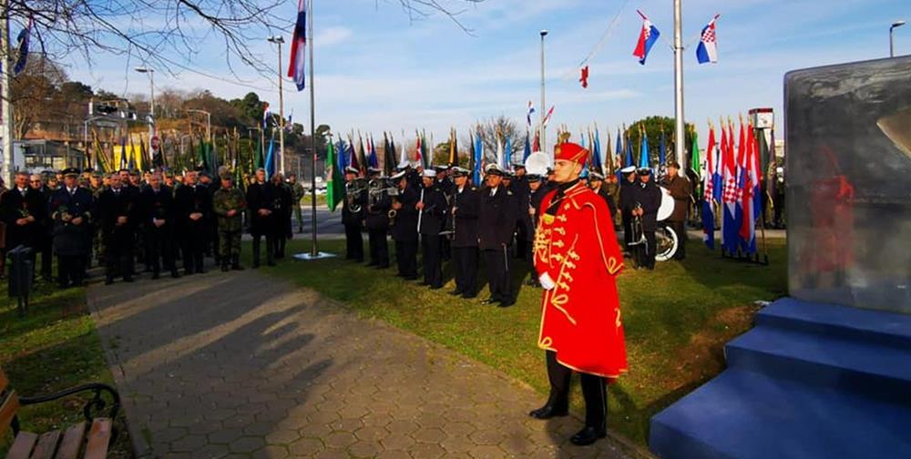 NASTAVAK OBILJEŽAVANJA VRO MASLENICA Odavanje počasti pripadnicima 2. gardijske brigade 1. bojne Crne mambe