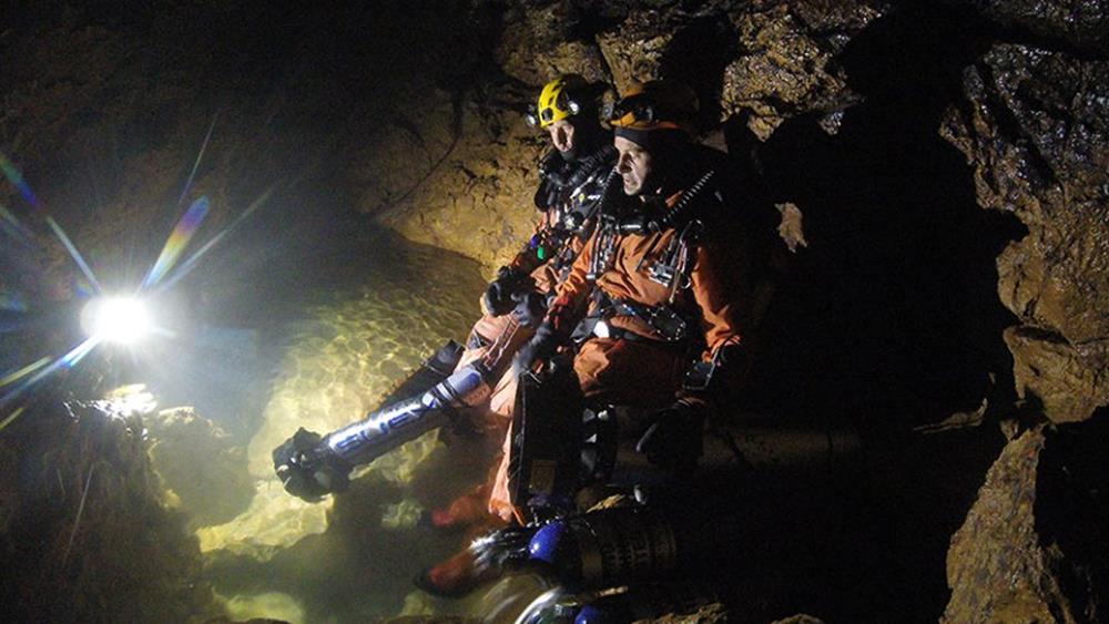 15 GODINA EKSPEDICIJE Zrmanjina SUZA znači SPORT, UMJETNOST, ZNANOST i AVANTURIZAM i jasno definira model i vrstu razvoja turističke niše