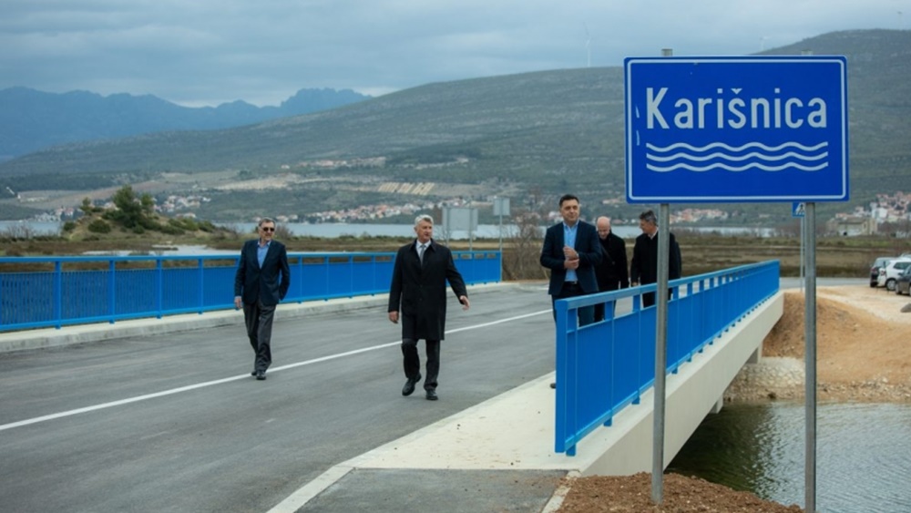 NOVO RUHO MOSTA NA RIJECI KARIŠNICI Dovršeni radovi vrijedni 6,18 milijuna kuna