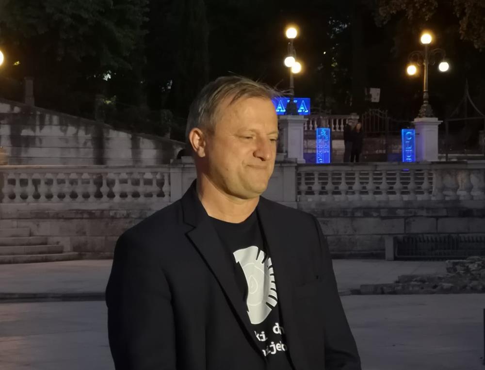 EPILOG IZBORA 2021- DUKIĆ I LONGIN ODNIJELI POBJEDE, ALI…Kalmeta: Nemamo više apsolutnu vlast u Gradskom vijeću, ali ni s kim ne idemo u pregovore, svi ćemo se učiti novom načinu vladanja