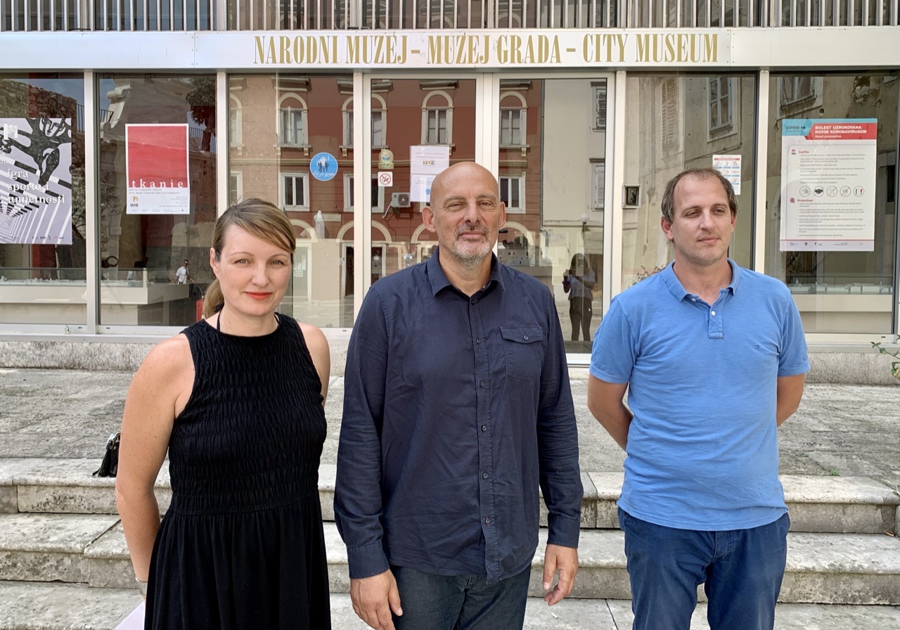 AKCIJA MLADIH "Do kada će vijećnici vladajuće većine jesti „govna“ za Renatu Peroš?"