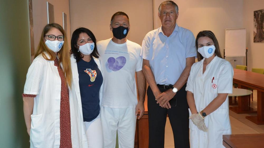 CIJEPLJENJE DJELATNIKA HOTELSKE KUĆE ILIRIJA HZJZ  Zadar nastavio s cijepljenjem hotelskog osoblja