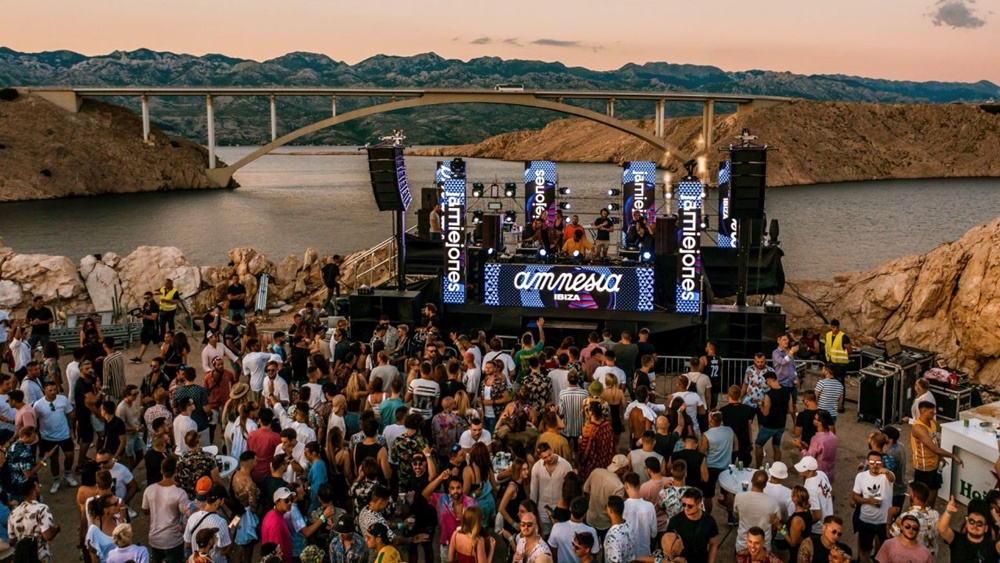 PRVI PUTA U POVIJESTI Najpoznatiji svjetski klub Amnesia s Ibize  "closing party" seli na Pag