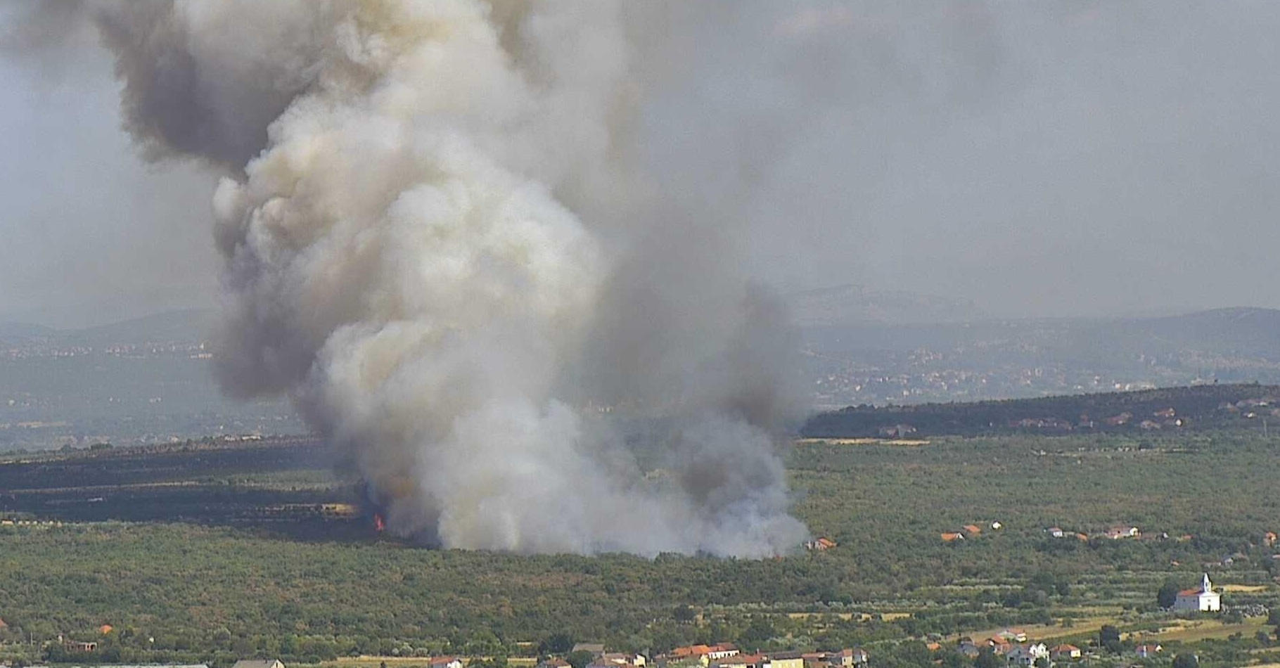 Veliki požar kod Gornjih Raštana! Na terenu sve raspoložive snage!