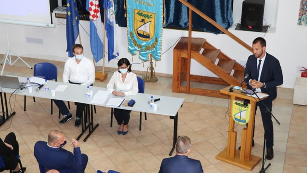DRŽAVNI TAJNIK ERLIĆ U POSJETU OPĆINI PREKO Predstavljen Registar otoka i Nacionalni plan razvoja otoka