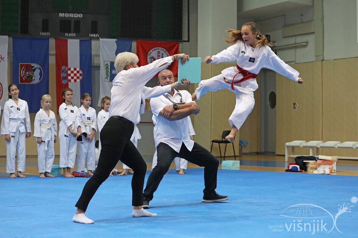 U ORGANIZACIJI TKOI DONAT Na Višnjiku održan 1. Para taekwondo Donat open