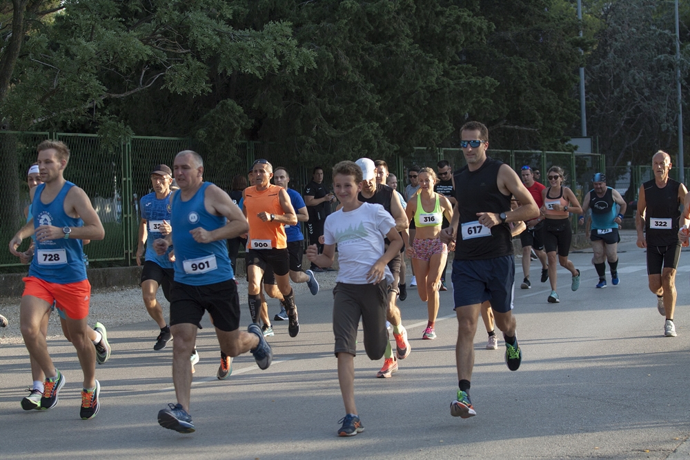 U SUBOTU, 20. STUDENOGA Stotinjak trkača na 38. Malom maratonu Nin-Zadar