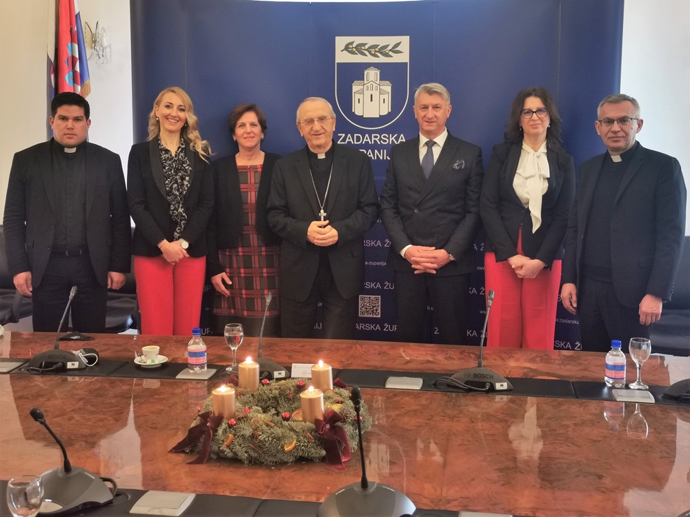 Predbožićni sastanak župana i nadbiskupa