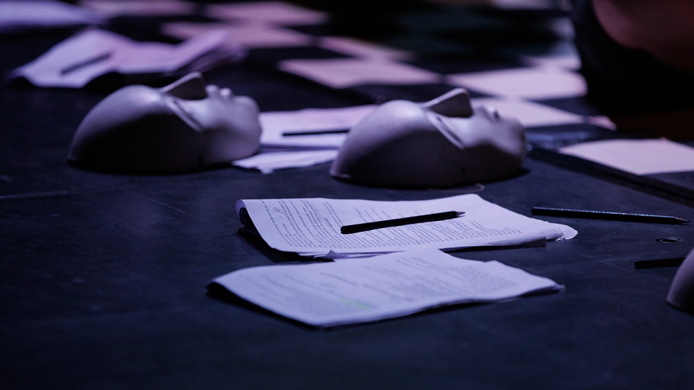 Kazališna udruga Igrajmo se u suradnji s Teatrom Tirena organizira dramske radionice za odrasle