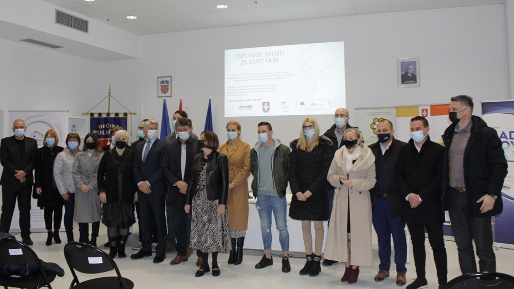 ZADRA NOVA Kroz projekt „Ispunite svoju zlatnu dob“ zaposleno 6 socijalnih asistenata i nabavljena 3 hibridna vozila