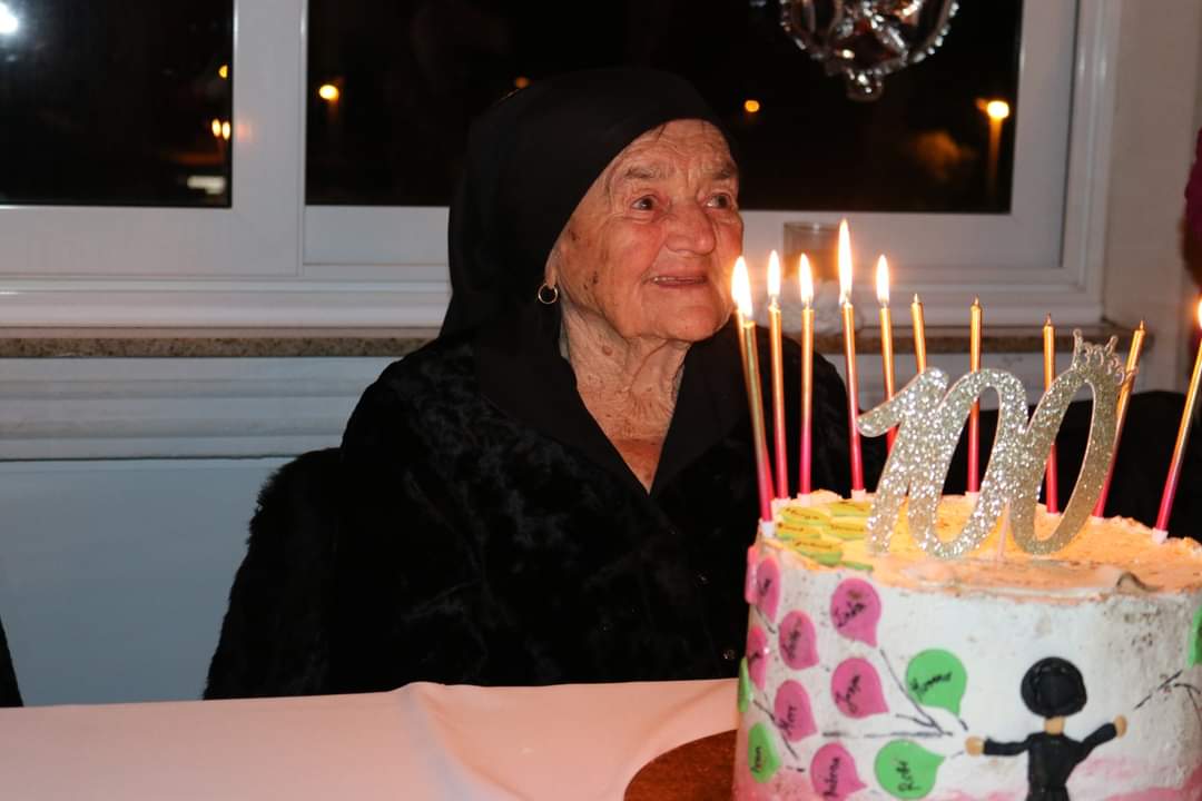 SRETAN ROĐENDAN! Baka Gara doživjela i proslavila stotu