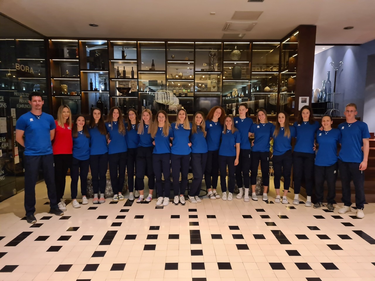 Hrvatska odbojkaška ženska U19 reprezentacija na pripremama u Zadru