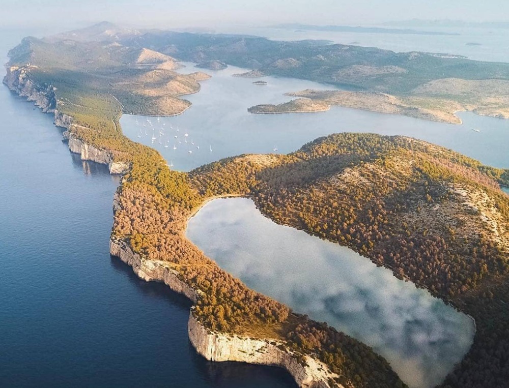VIJEĆE OTOČNOG SABORA  "Ograđujemo se i izuzimamo od zadnje verzije Nacrta prijedloga Zakona o pomorskom dobru i morskim lukama"