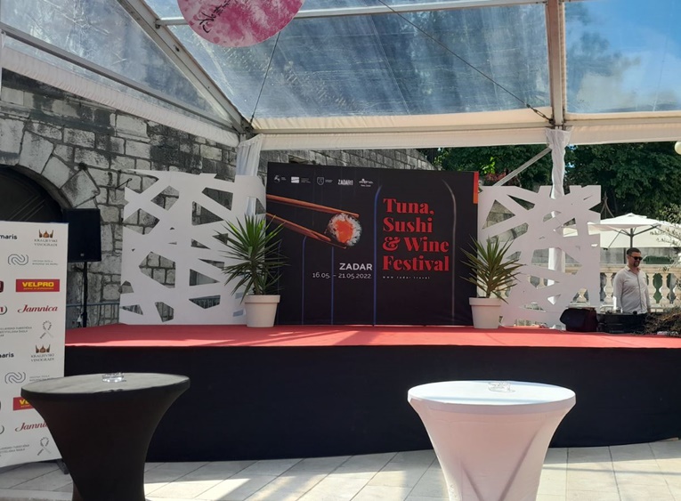 6. Tuna, Sushi & Wine Festival ulazi u završnicu: Tko se ujutro nije najeo ribe s gradela neka dođe na večernje kaljske brudete i koncert Đanija Stipaničeva