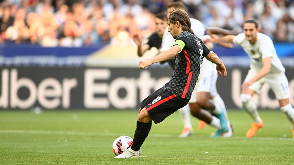 MODRIĆ ZA POVIJEST Hrvatska prvi put pobijedila Francusku!