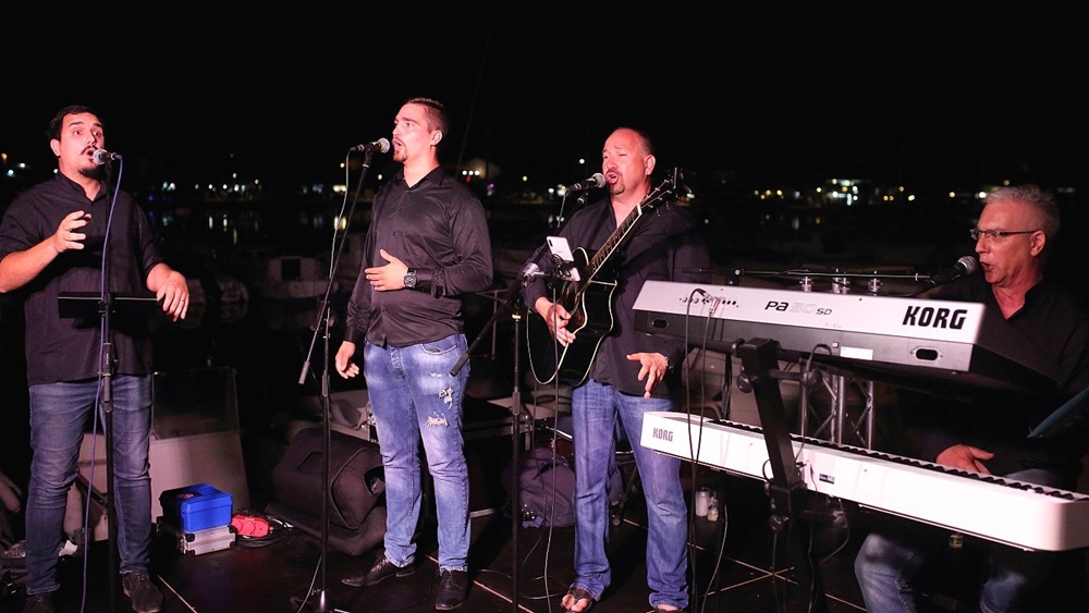 LITO U BIBINJAMA Ovog utorka očekuje vas koncert grupe Diadora, u petak sve posjetitelje zabavljat će grupa Dilema