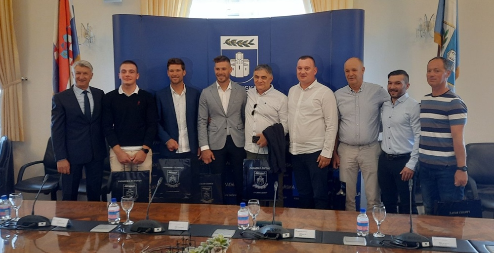 Primanje za brončane sportaše – braću Fantela i Roka Striku