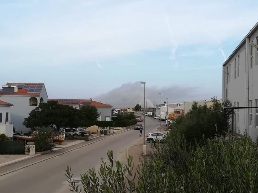 GUSTI DIM Na deponiju u Diklu izbio požar