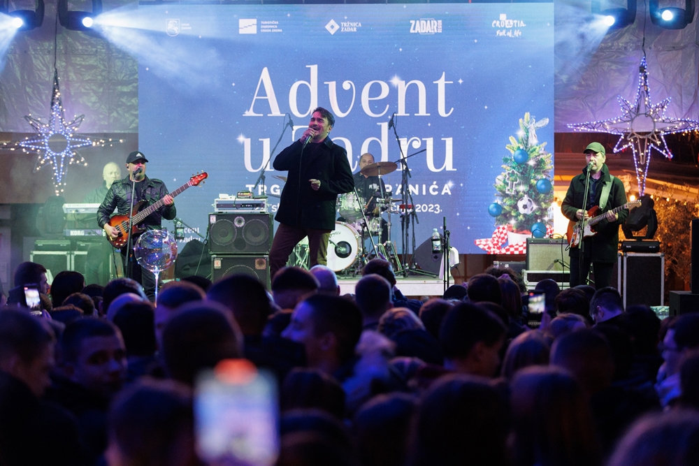 ADVENT PUN K'O ŠIPAK Nitko ne može napraviti feštu poput Jole