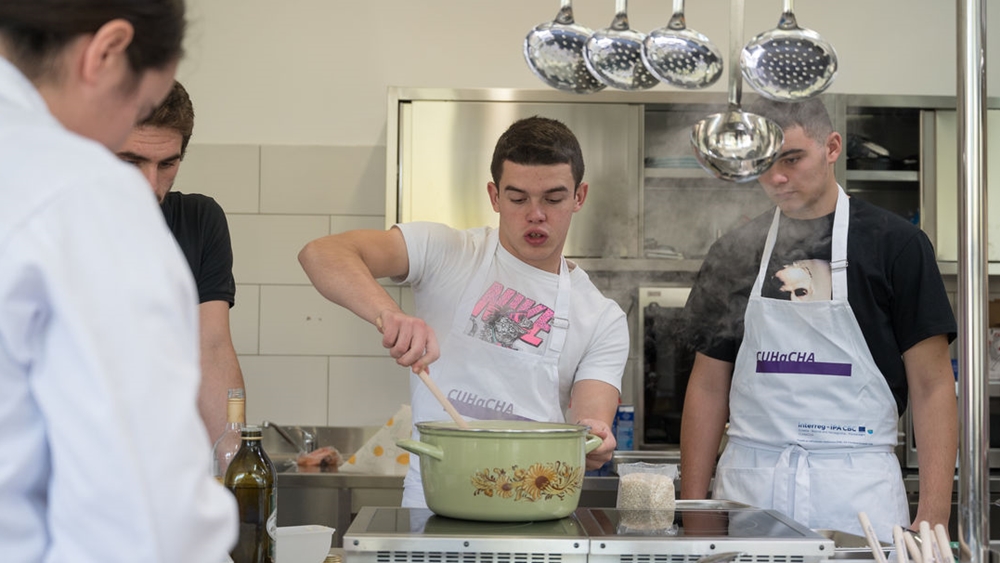 ZAVRŠEN PROJEKT “CUHACHA” U sklopu projekta opremljena moderna kuhinja, u petak završna konferencija i veliki Zadar cooking festival