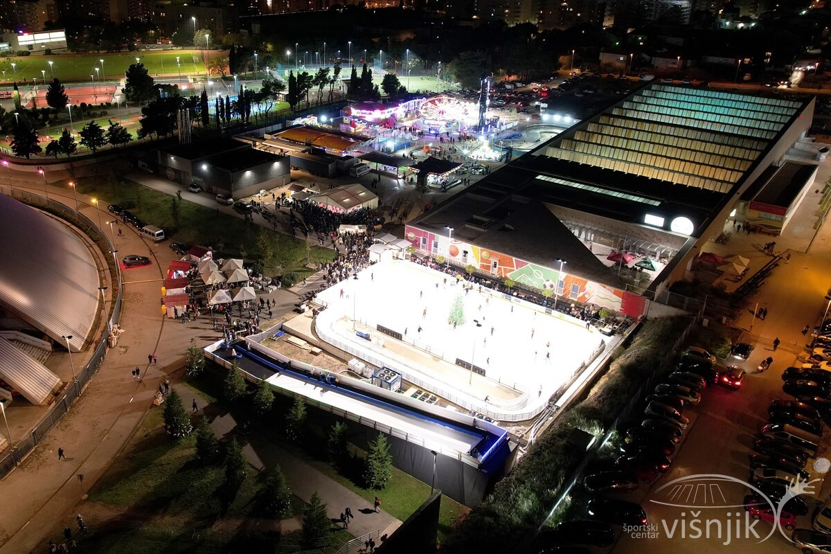 DJECA JEDVA DOČEKALA Otvoren Zimski park na Višnjiku uz obilje zabave!