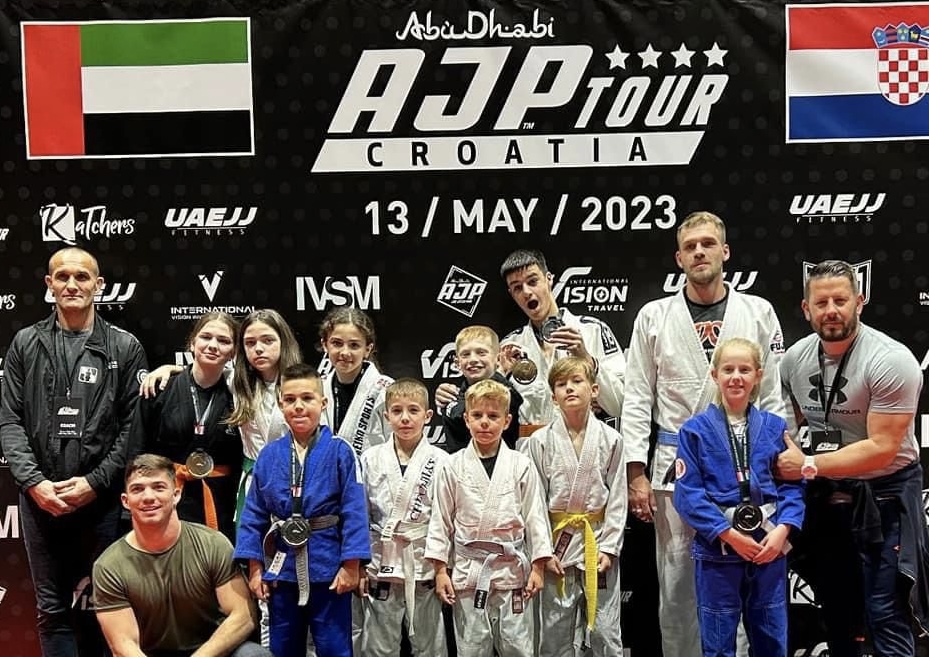 CHECKMAT ZADAR JIU-JITSU Dvije zlatne i sedam srebrnih medalja s AJP Tour Croatia