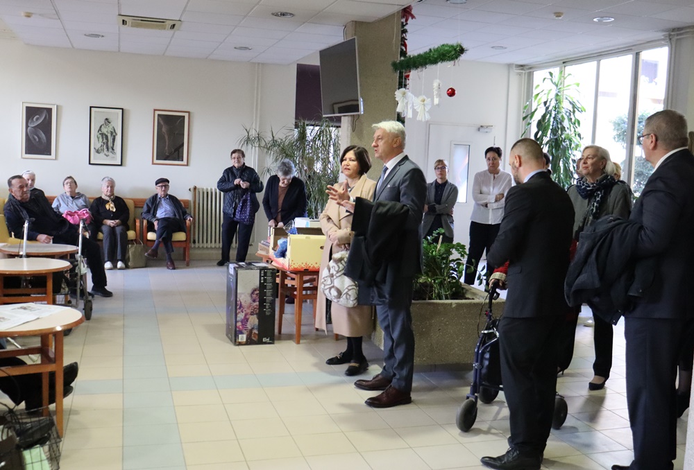 U 2023. godini isplaćeno gotovo milijun eura za novorođene bebe i za smještaj u privatnim domovima za starije
