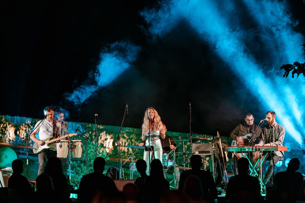 Koncert Dani Sun &amp; The Moonshines na rivi u Petrčanima 