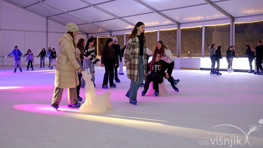 ŠC VIŠNJIK Klizalište ICE PARK  otvoreno do 12.01.2025.