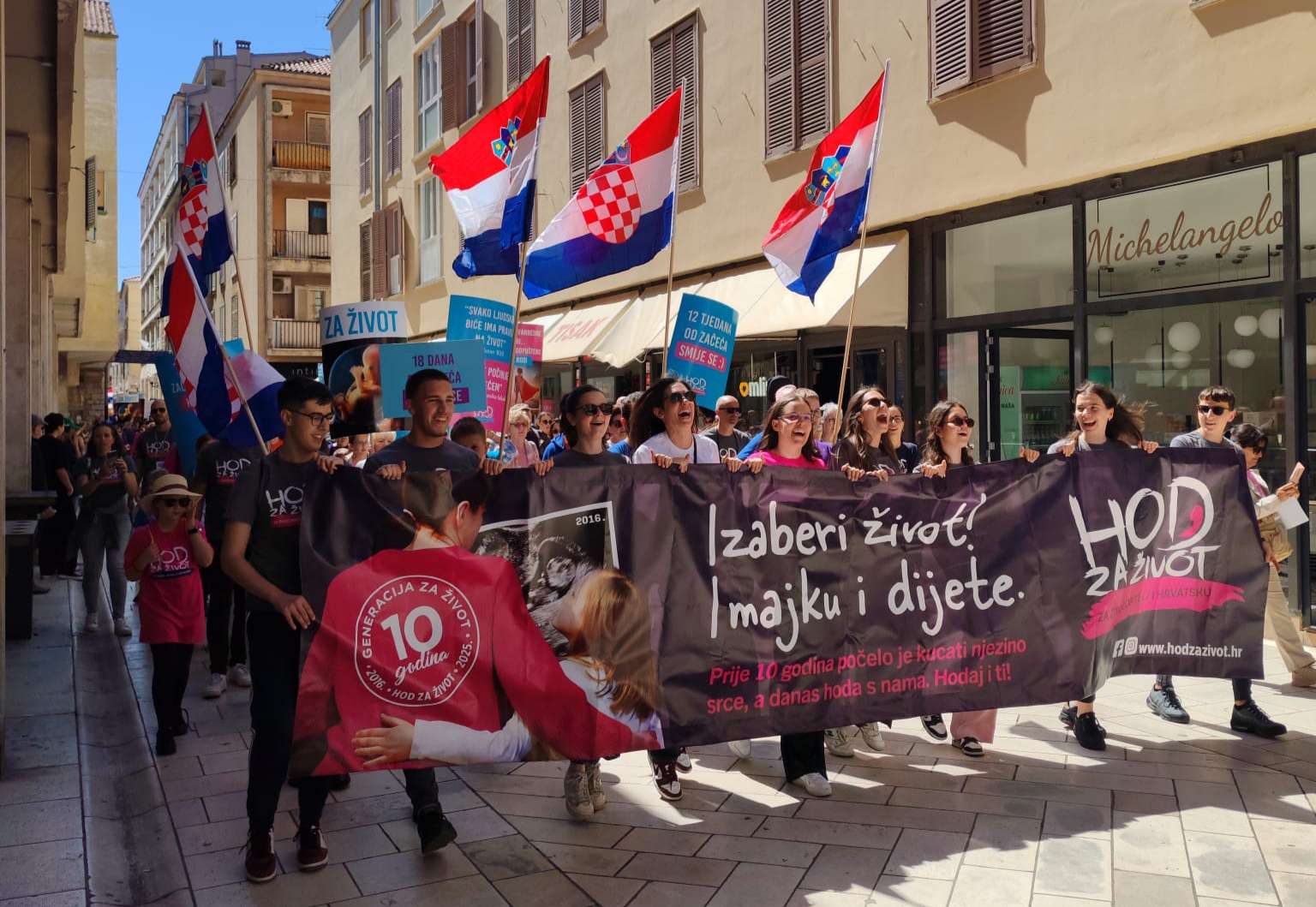 U ZADRU ODRŽAN HOD ZA ŽIVOT "Okupljeni smo oko kulture i zaštite života koju podržava većina ljudi u Hrvatskoj!"