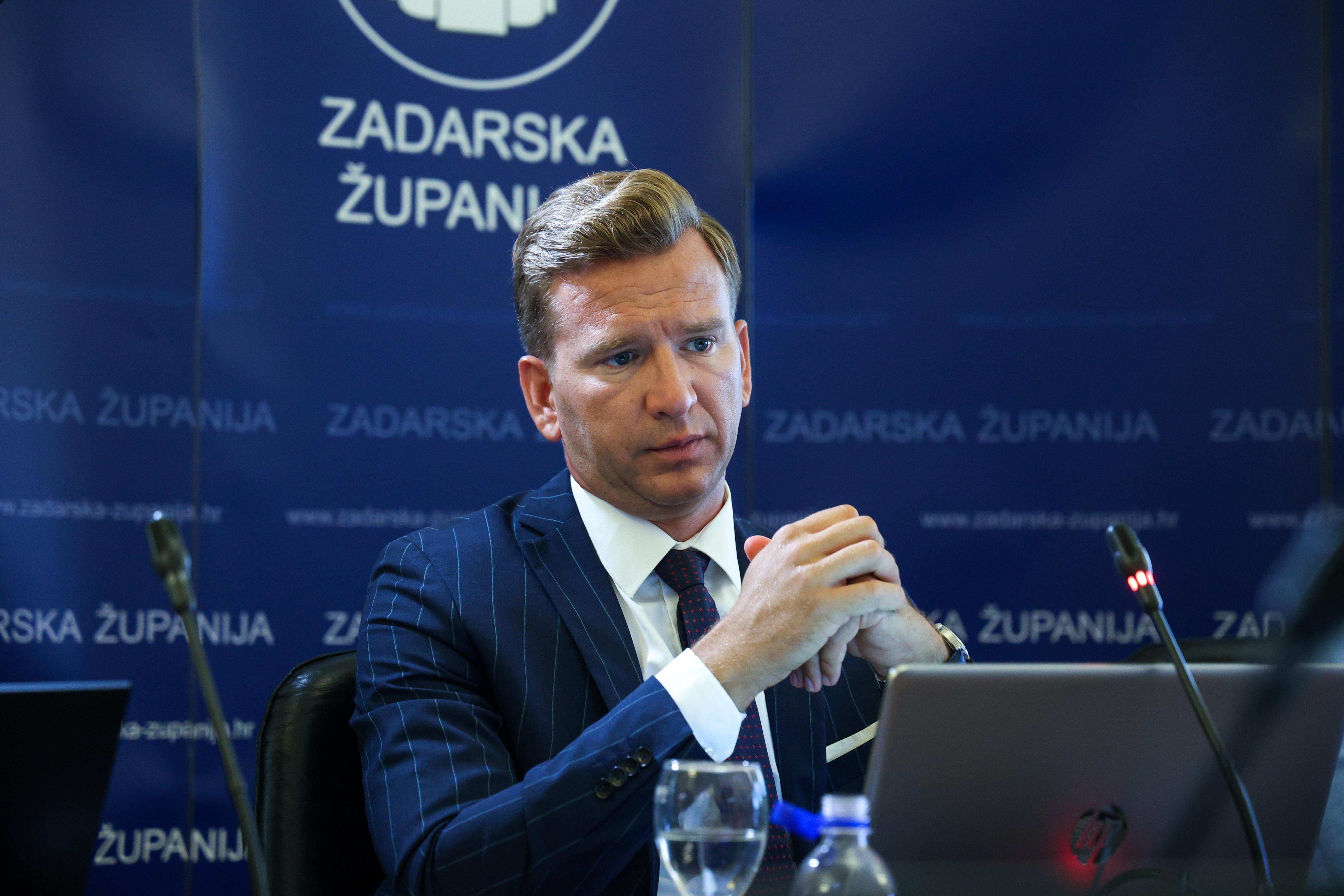 ODRŽAN 4. JAVNI KOLEGIJ ŽUPANA 77,5 milijuna eura za škole, novi željeznički projekti i snažne mjere za mlade obitelji
