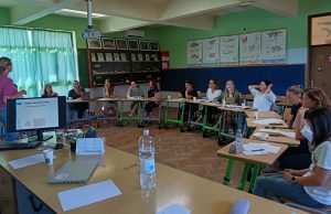 “POMOĆNICI U ŠKOLAMA – FAZA III” – Udruga mladih Ahimsa ima novi projekt!