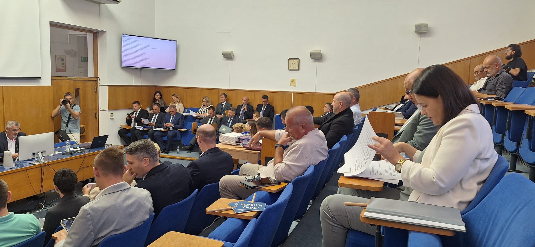 NASTAVLJA SE RASPRAVA U GRADSKOM VIJEĆU  Proračun, krediti i problem azbesta u Zadru
