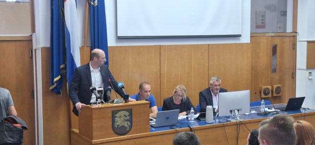 WhatsApp Image 2025-09-08 at 10.49.57