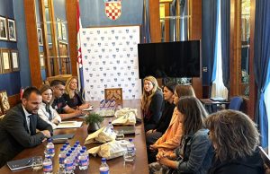 Predstavnici pomoćnika u nastavi kod Gradonačelnika