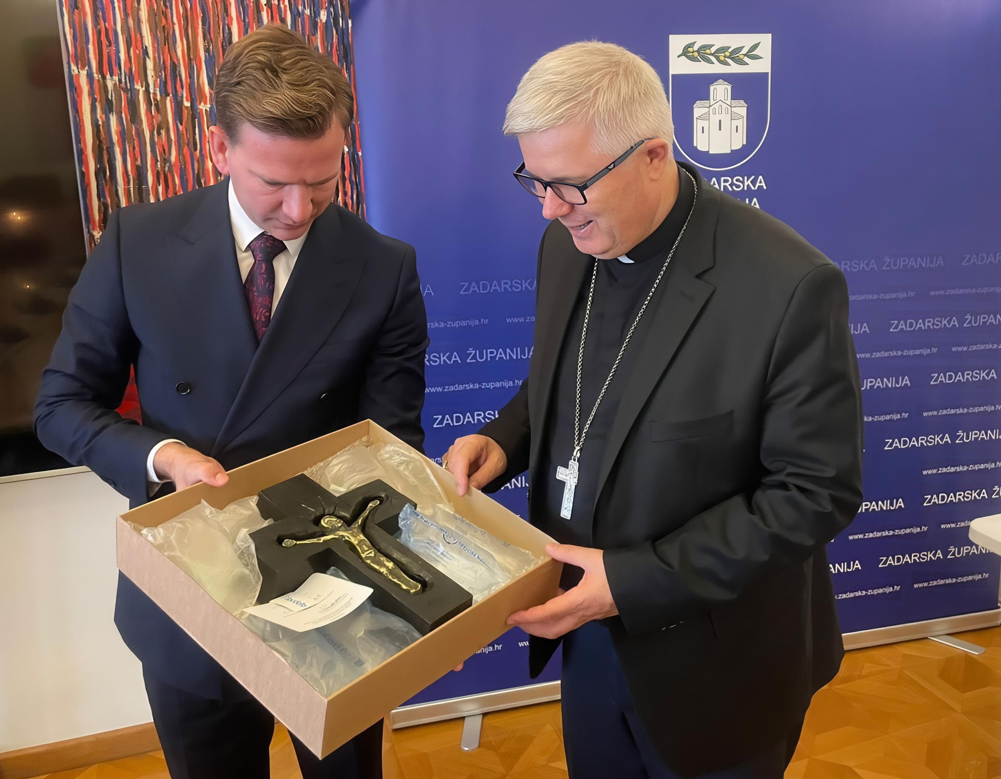 Uoči Božića župan Bilaver i nadbiskup Zgrablić o suradnji i zajedničkim projektima