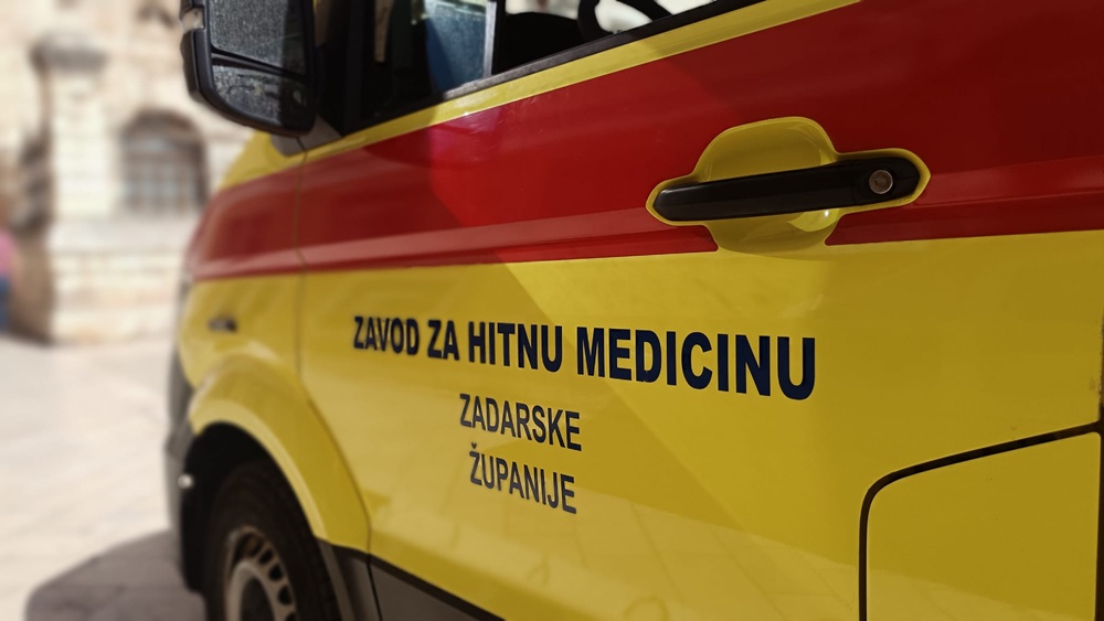 ODLUKOM UPRAVNOG VIJEĆA Mladen Oluić v.d. ravnatelja Zavoda za hitnu medicinu Zadarske županije